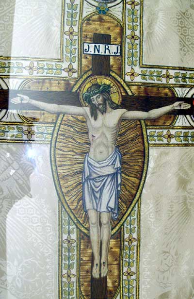 Chasuble with hand-embroidered Crucifixion scene