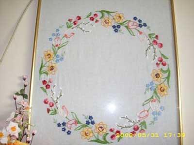 Hand Embroidered Table Cloth: Flowers