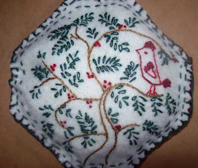 Reader's Embroidery: Quaker-style Design in Surface Embroidery