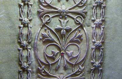 Vestments of St. John Marie Vianney, Agnus Dei motif in goldwork