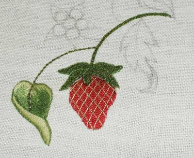 Strawberry embroidered with Gilt Sylke Twist