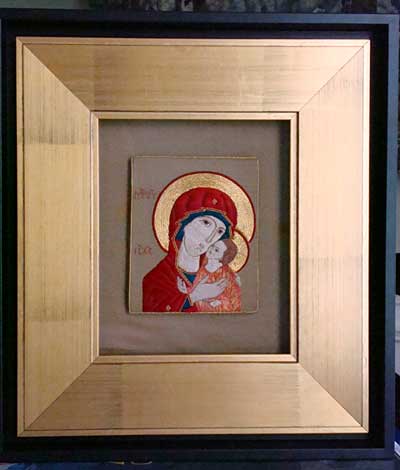 Embroidered icon with flat silk