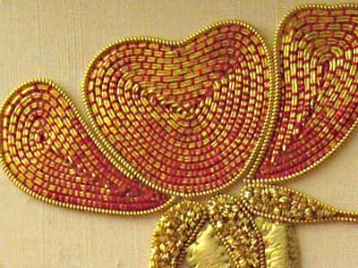 Reader's Embroidery: Goldwork Rose