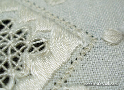 Vintage Table Linens: Lefkara Lace?