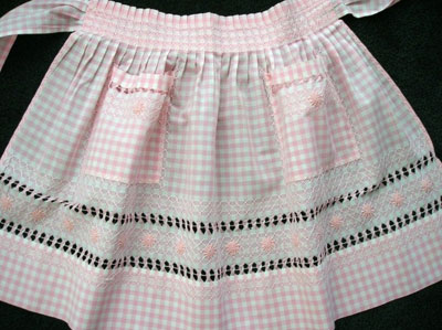 Gingham Embroidery Aprons