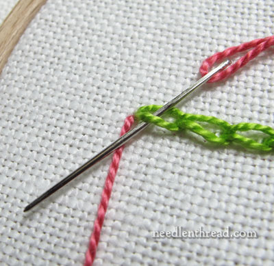 Stitch Fun: Scalloped Buttonholed Chain Stitch Tutorial