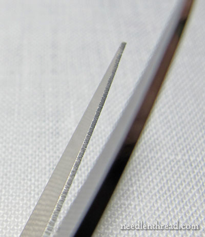 Bohin Bent Extra Long Tweezers - Needlepoint Joint