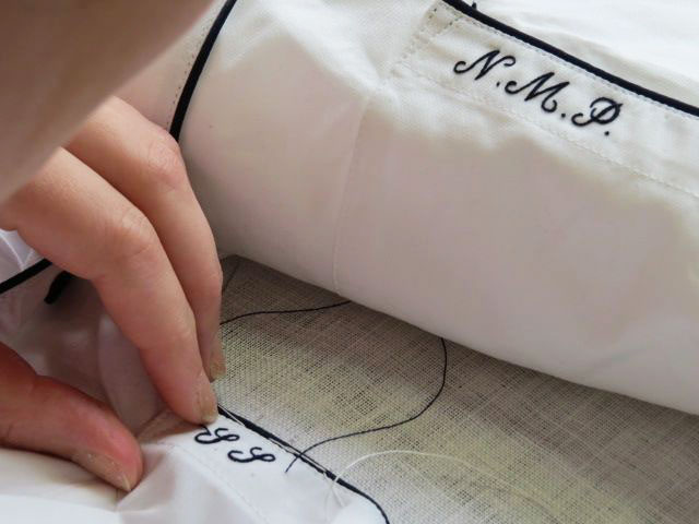 Hand & Lock Embroidery Classes, USA