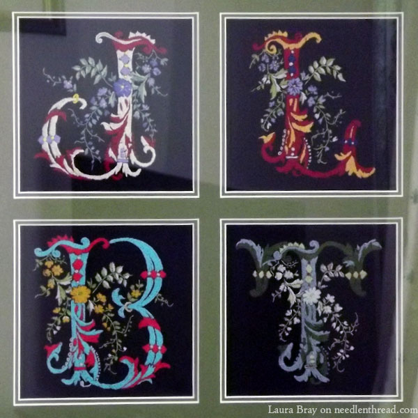 Embroidered decorative initials - Sajou 621
