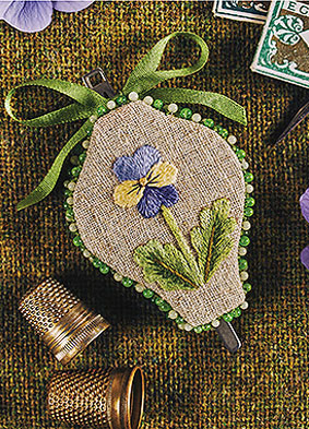 Woodland Stitches: An Embroidery Transfer Pattern Book With Inspiratio –  Freeman's Creative