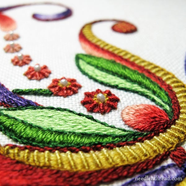 Free Hand Embroidery Designs for Autumn – a Small Collection