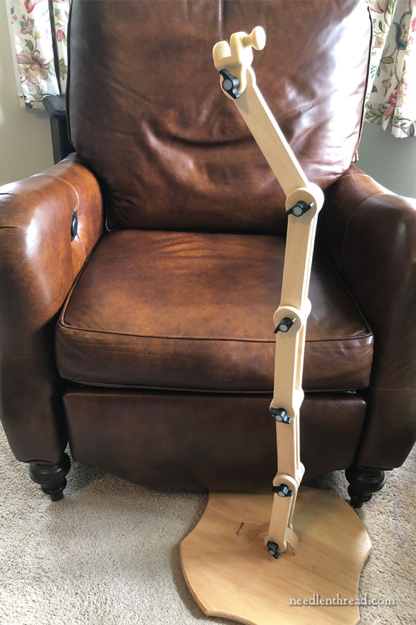Nurge floor stand for embroidery hoops - review