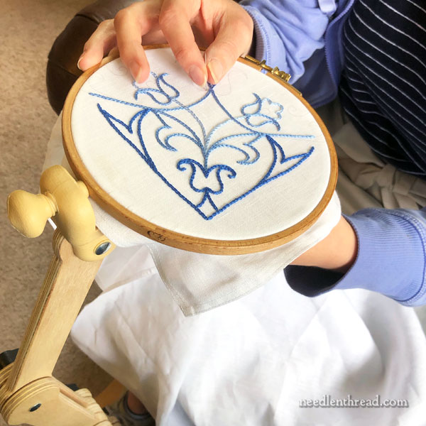 Nurge Floor Stand for Embroidery Hoops: A Review –