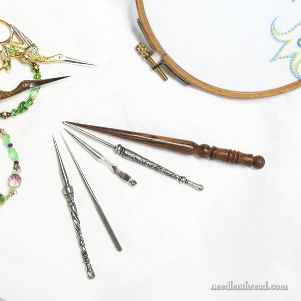 Laying tools for hand embroidery