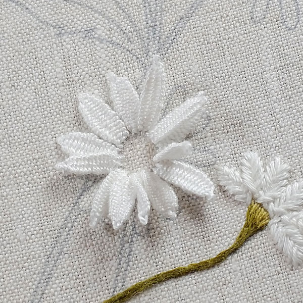 How to embroider daisies, part 3: stems, leaves, and more