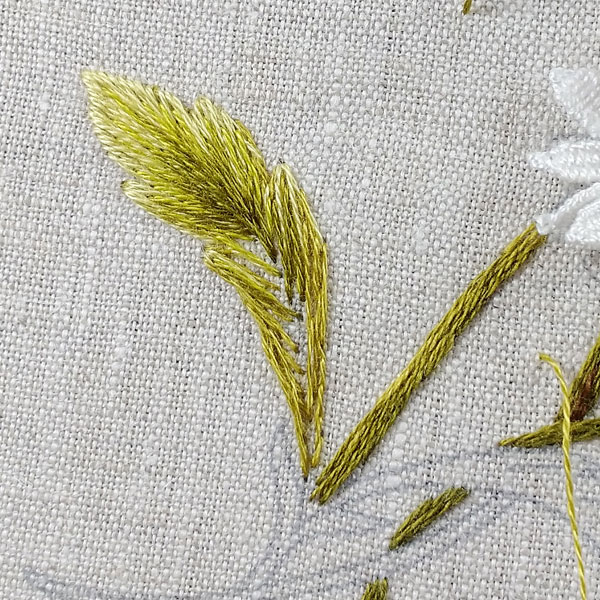 How to embroider daisies, part 3: stems, leaves, and more