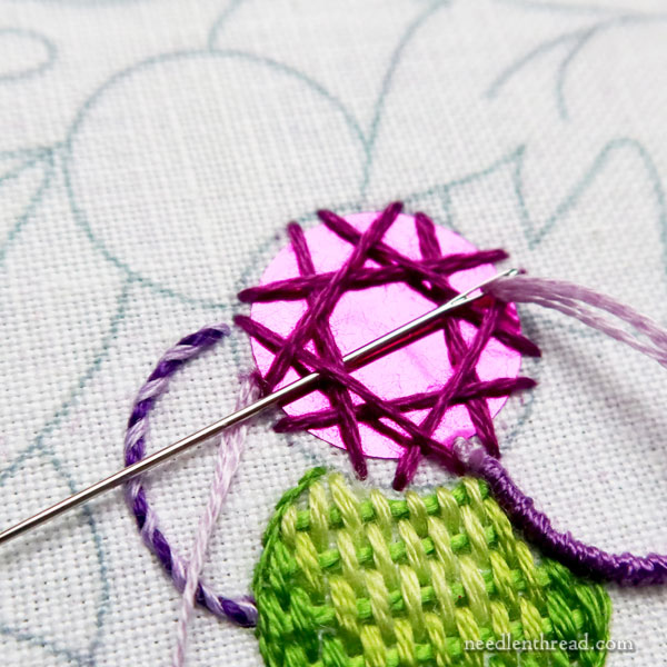 Embroidered Grapes tutorial: fillings and outlines