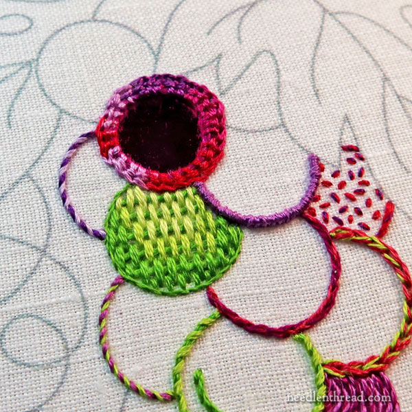 Embroidered Grapes tutorial: fillings and outlines