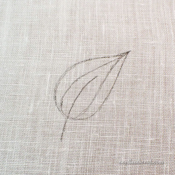 Spanish Knotted Feather Stitch Leaf Filling - Tutorial