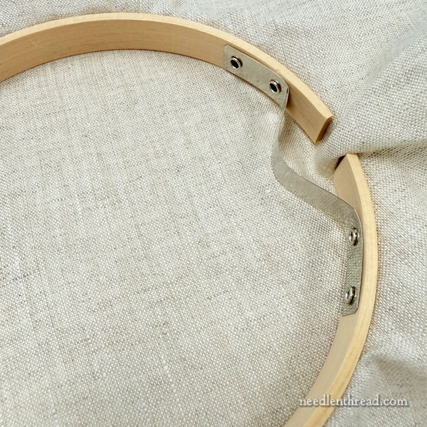 Cosmo embroidery hoop - don't waste your money!